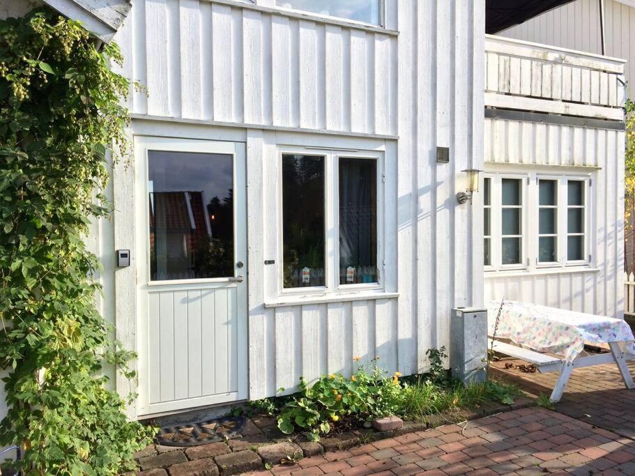 Апартаменты Cosy Flat For 4 Persons Кристиансанд Экстерьер фото